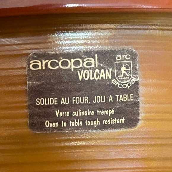 Vintage 70’s ARCOPAL Volcan French casserole oven/ heat resistant serving dish. - Picture 2 of 7